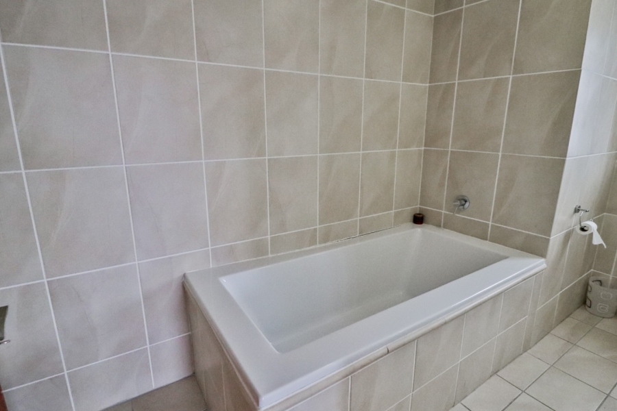 7 Bedroom Property for Sale in Myburgh Park Western Cape